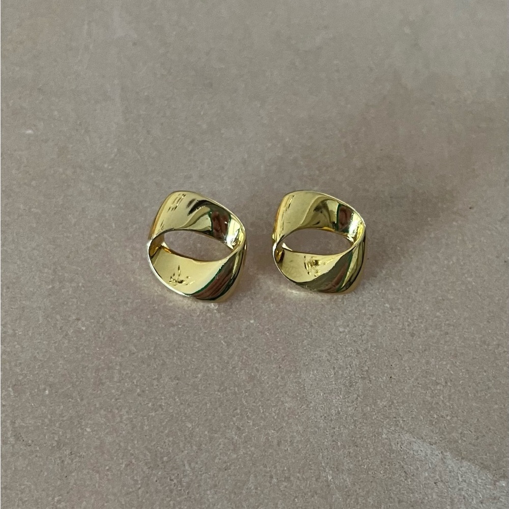 Vintage Lady Remington Twisted Loop Gold-Tone Pierced Earrings